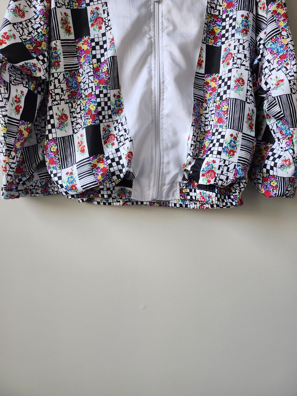Vintage White Floral & Checkerboard Bomber Jacket - Picture 4 of 10
